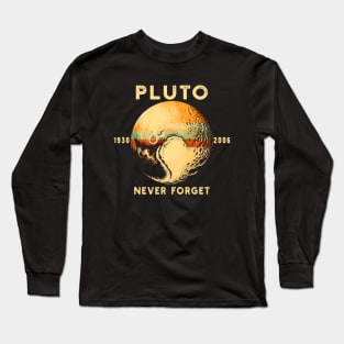 Vintage Retro Planet Pluto 1930-2006 T-Shirt - Nostalgic Space Tee Long Sleeve T-Shirt